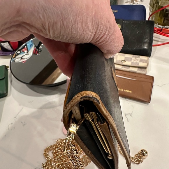 LOW START Celine Kisslock Wallet Authentic GUC - Picture 6 of 11